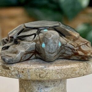 Picasso Marble Zuni Turtle Fetish Turquoise Inlay Native American Figurine 1.5"